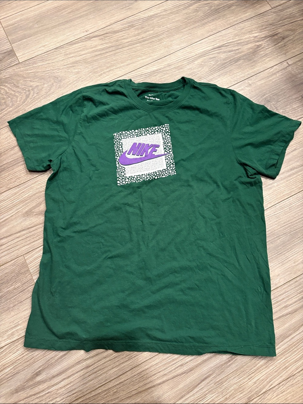 Nike Men’s Dark Green Short Sleeve Tee with Purple Logo